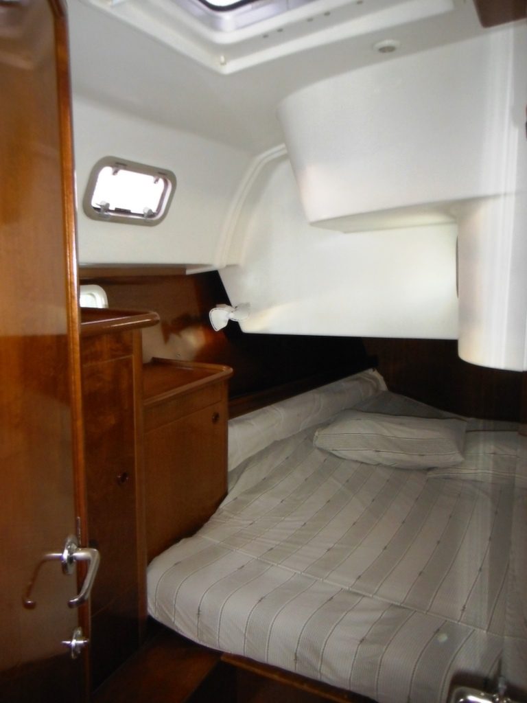 Starboard Aft Cabin | Chao Lay | Bluewater Sailing